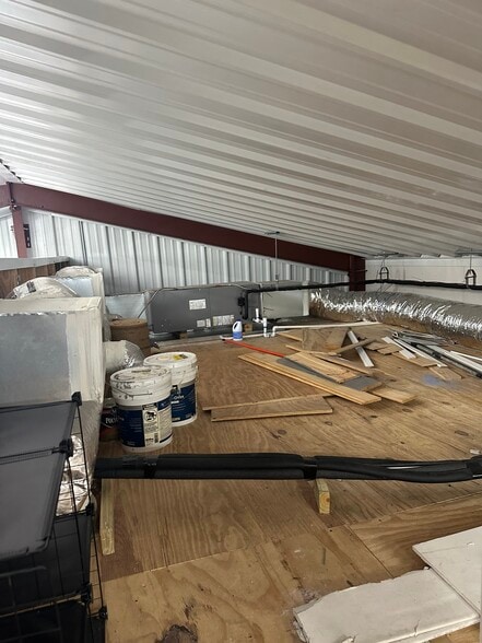 More Photos Of 904 Pine Ave, Eufaula Warehouse For Sale
