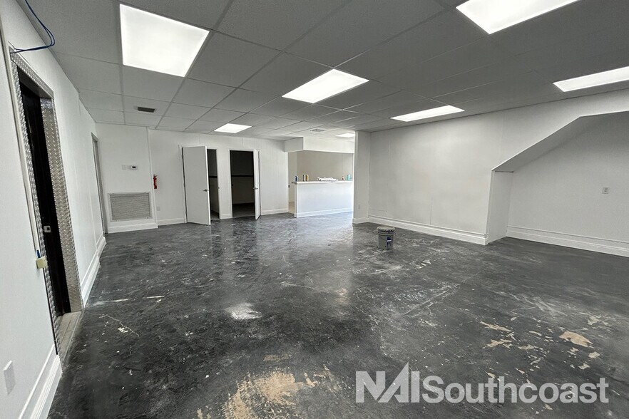 More Photos Of 2700 Industrial Avenue 3, Fort Pierce Manufacturing For Lease