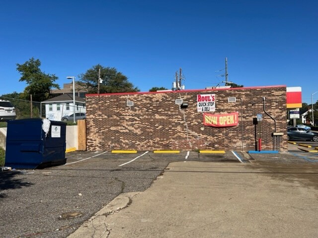 More Photos Of 1830 Line Ave, Shreveport Convenience Store For Sale