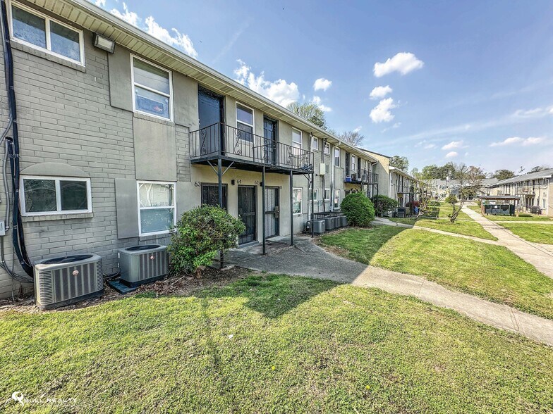 More Photos Of 1247 Joseph E. Boone Blvd, Atlanta Apartments For Sale