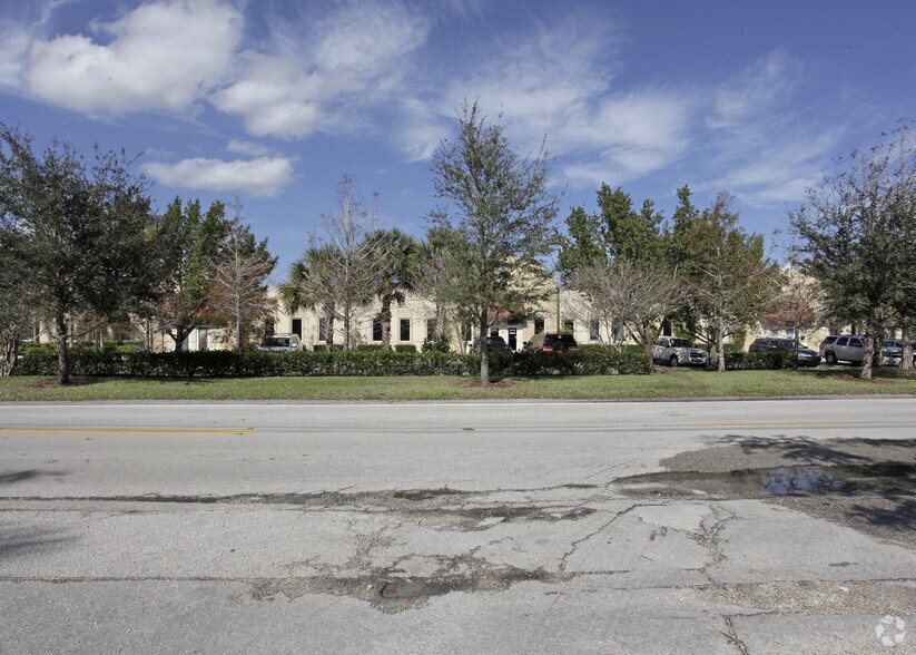 More Photos Of 12411-12433 NW 35th St, Coral Springs Office For Lease