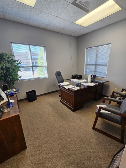 More Photos Of 256 Seaboard Ln, Franklin Medical For Lease