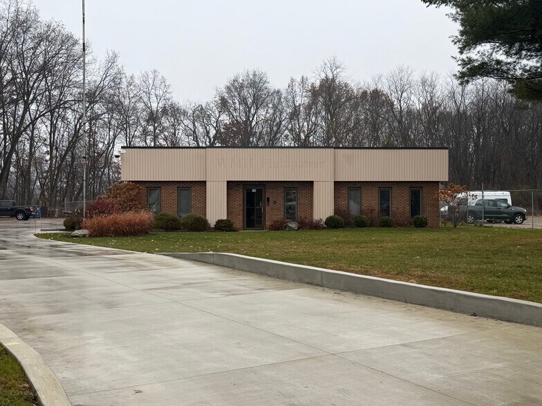 Primary Photo Of 862 Lenox Ave, Portage Manufacturing For Lease