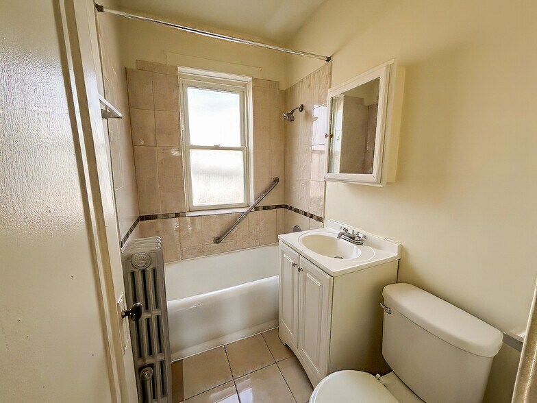 More Photos Of 1126-1134 N Lawler Ave, Chicago Apartments For Sale