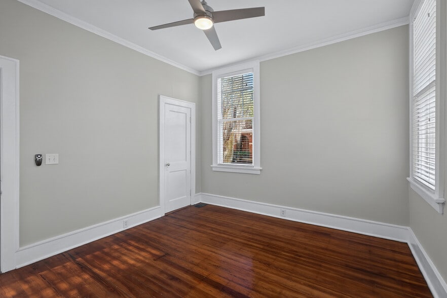 More Photos Of 923 E Park Ave, Savannah Apartments For Sale