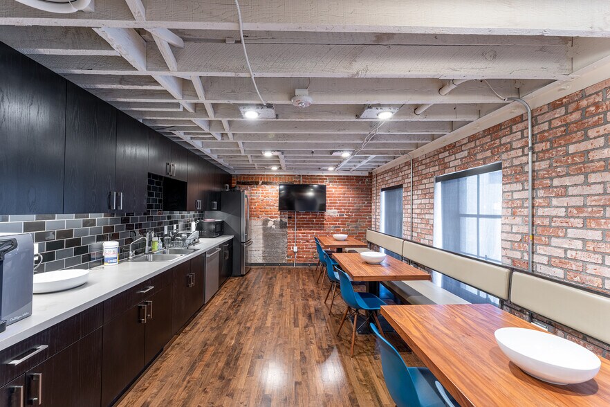 More Photos Of 625-629 8th Ave, San Diego Loft Creative Space For Lease