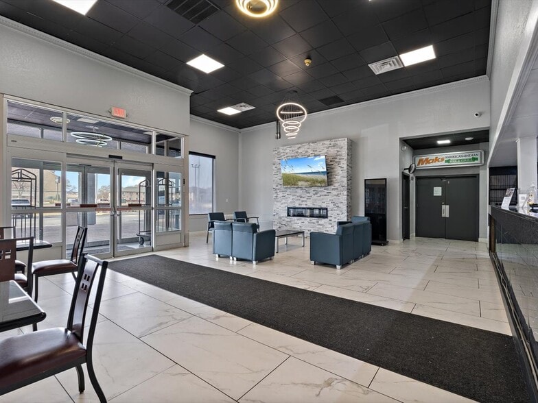 More Photos Of 2105 1st Ave, Rock Falls Hotel For Sale