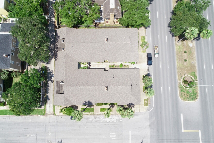 More Photos Of 1601 Broadway St, Galveston Assisted Living For Sale