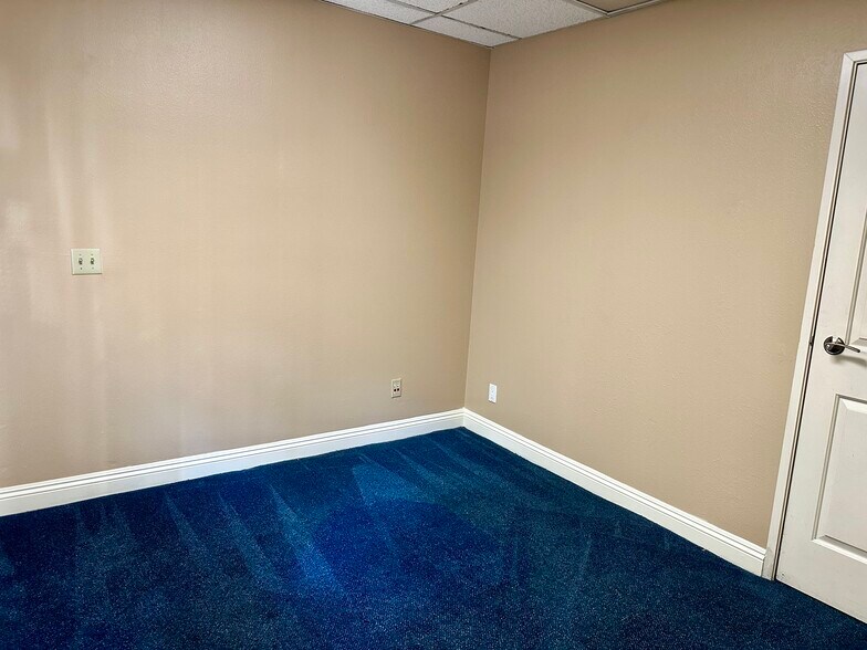 More Photos Of 370 W Grand Blvd, Corona Office For Sale