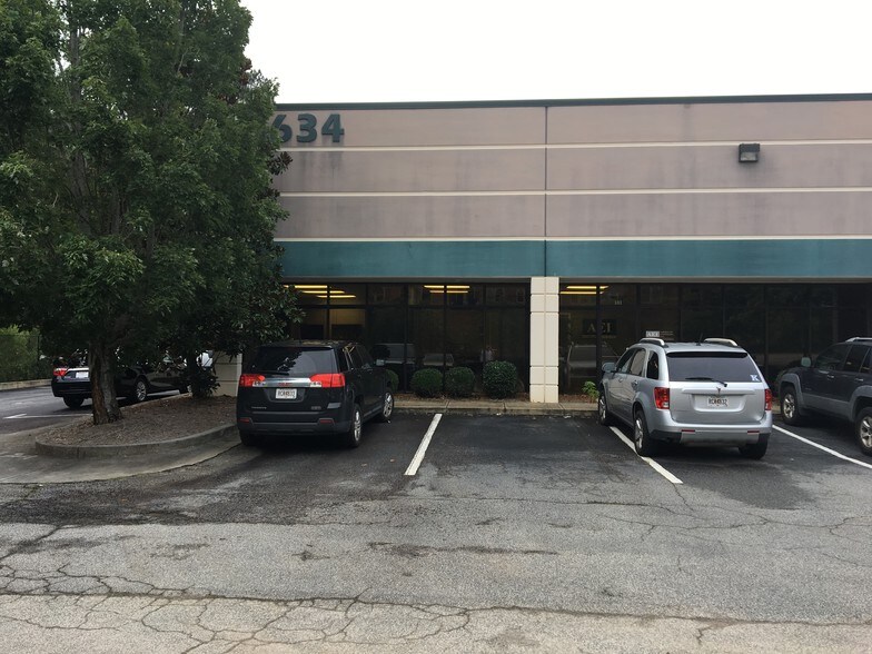 More Photos Of 1634 White Cir, Marietta Light Distribution For Sale