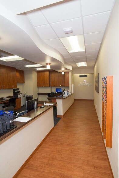 More Photos Of 1865 N Corporate Lakes Blvd, Weston Medical For Lease