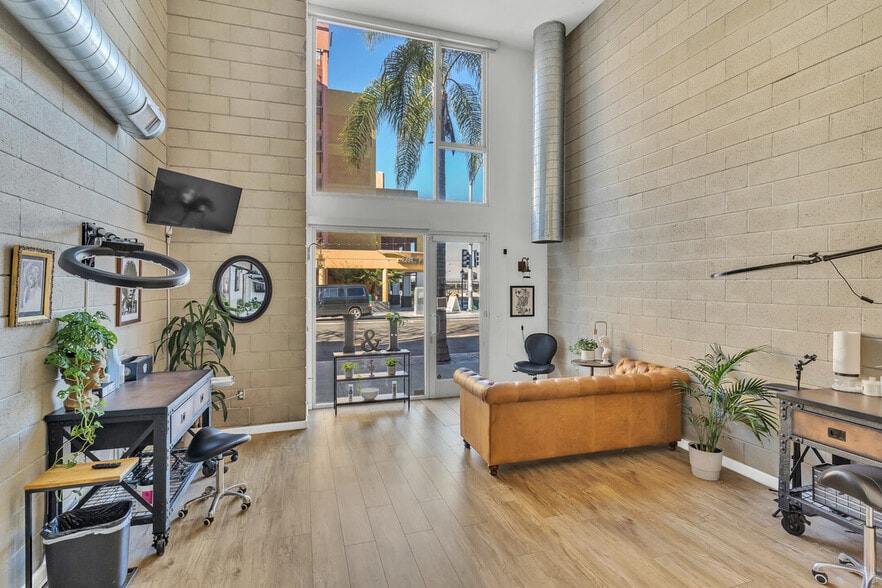 More Photos Of 2487 Kettner Blvd, San Diego Office For Sale