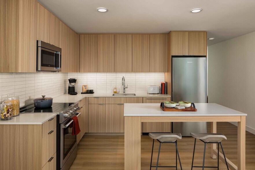 More Photos Of 420 Mendocino Ave, Santa Rosa Apartments For Lease