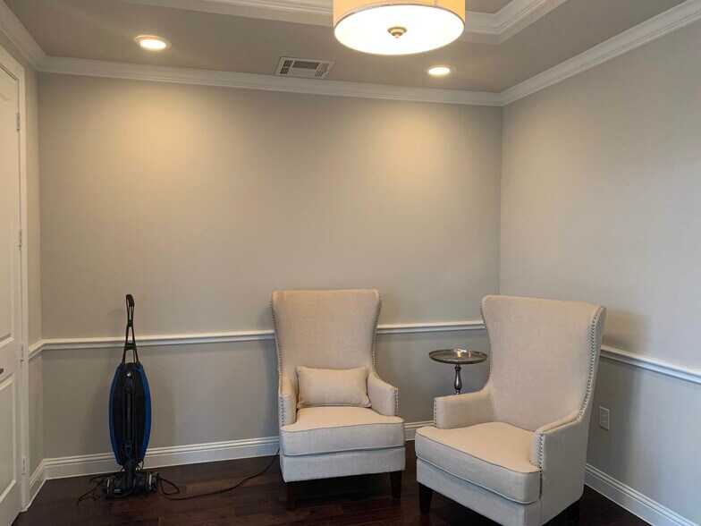 More Photos Of 1402 S Custer Rd, McKinney Medical For Lease