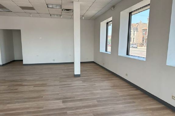 More Photos Of 2400-2410 W Cermak Rd, Chicago Storefront For Lease