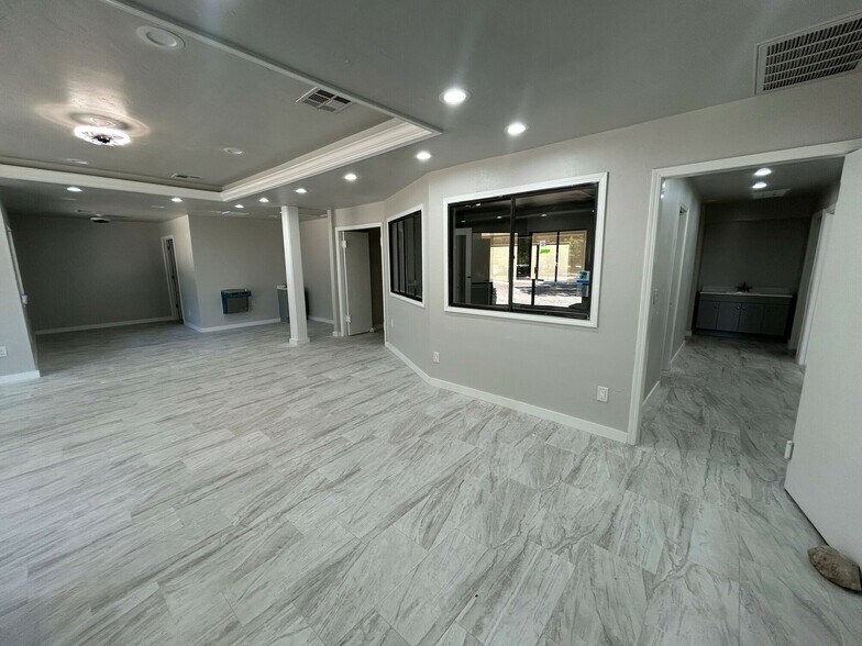 More Photos Of 828 SW 66th St, Oklahoma City Medical For Sale