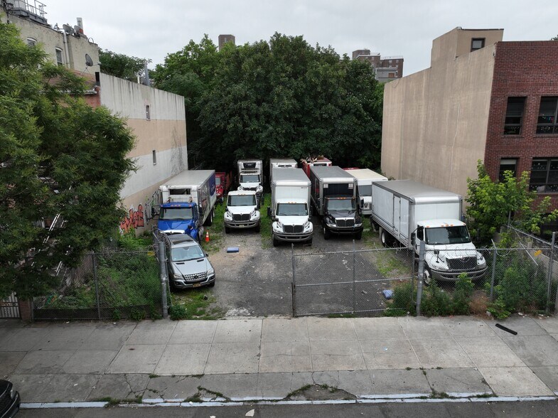 More Photos Of 1556-1560 Pacific St, Brooklyn Land For Sale