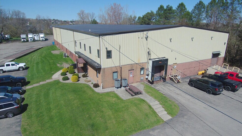 More Photos Of 400 Mason Rd, Fairport Warehouse For Lease