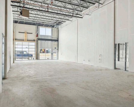 More Photos Of 24 Ditton Dr, Hamilton Warehouse For Sale