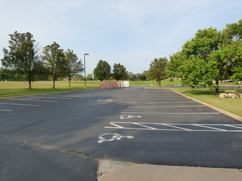 More Photos Of 4800 Mexico Rd, Saint Peters Medical For Lease