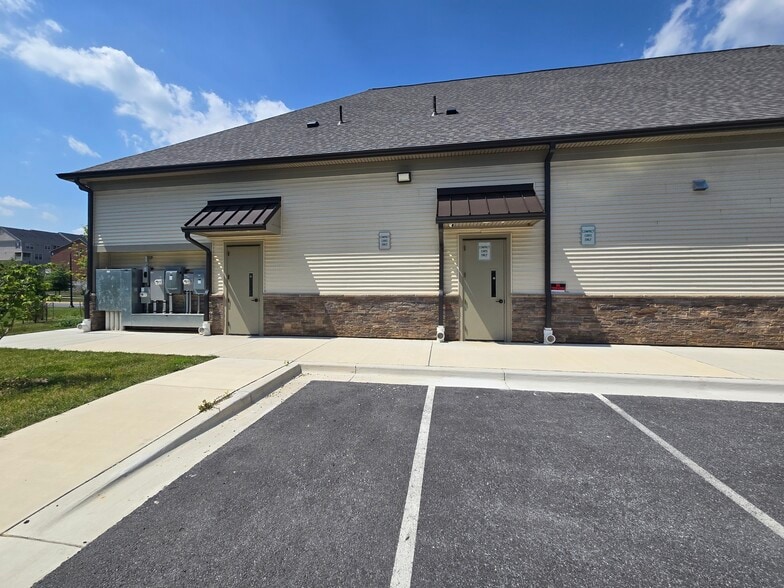 More Photos Of 13710 Little Seneca Parkway, Clarksburg Medical For Lease