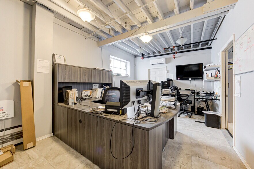 More Photos Of 3003 N Oklahoma Ave, Oklahoma City Manufacturing For Sale