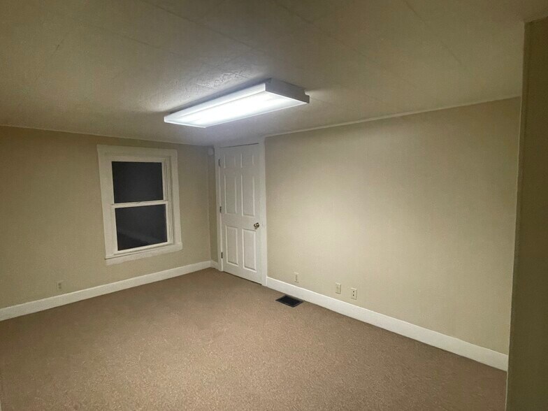 More Photos Of 213-215 E Main St, Ligonier Township Storefront Retail Office For Sale