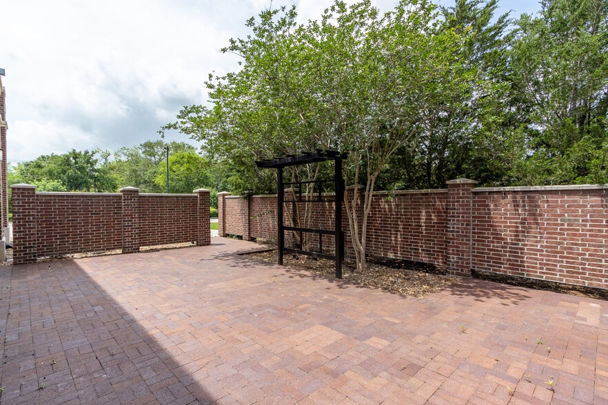 More Photos Of 3920 Gulf Fwy, Dickinson Lodge Meeting Hall For Sale