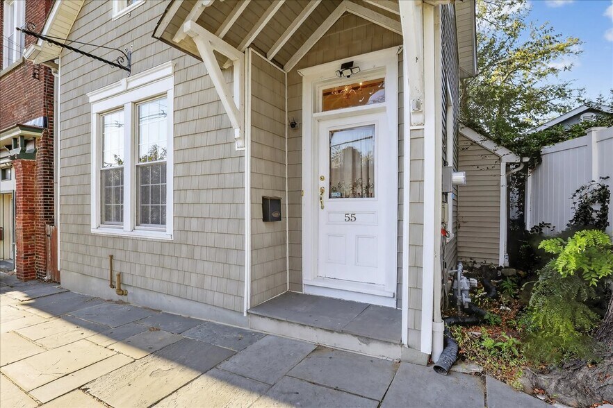 More Photos Of 55 E Front St, Keyport Office For Sale