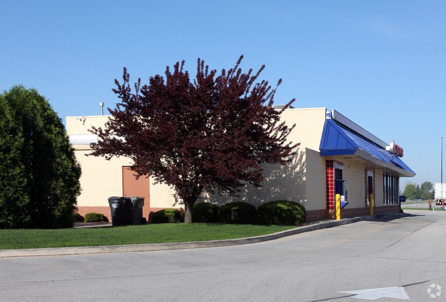 More Photos Of 30 Enterprise Dr, Pendleton Fast Food For Sale