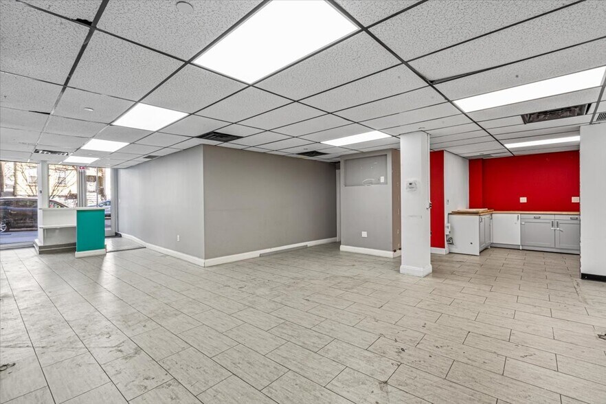 More Photos Of 32-04 38th Ave, Long Island City Apartments For Lease