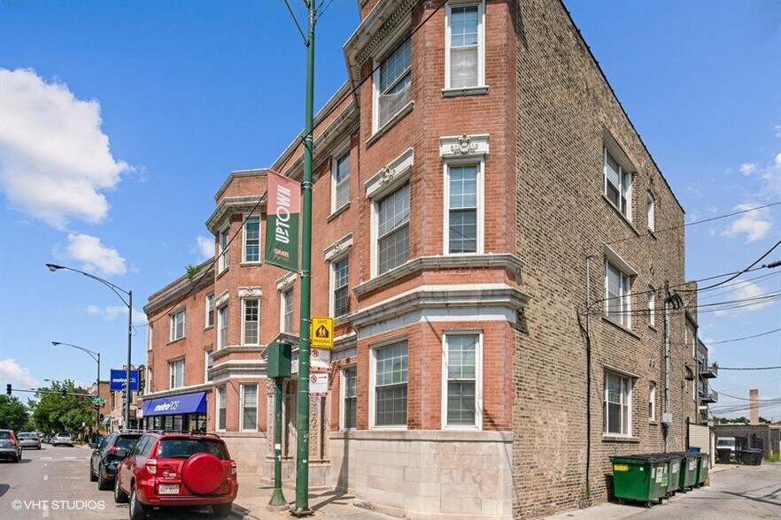 More Photos Of 4401-4403 N Clark St, Chicago Apartments For Lease