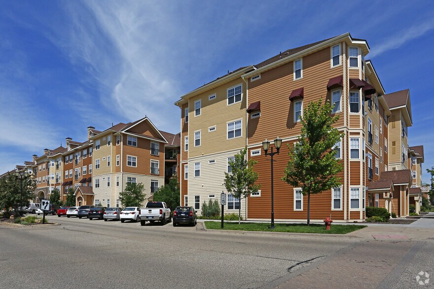 More Photos Of 10225 City Walk Dr, Woodbury Apartments For Sale