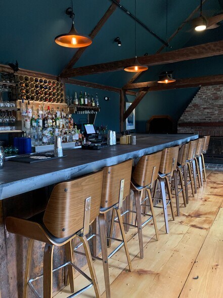 More Photos Of 1200 Portland Rd, Arundel Freestanding For Sale