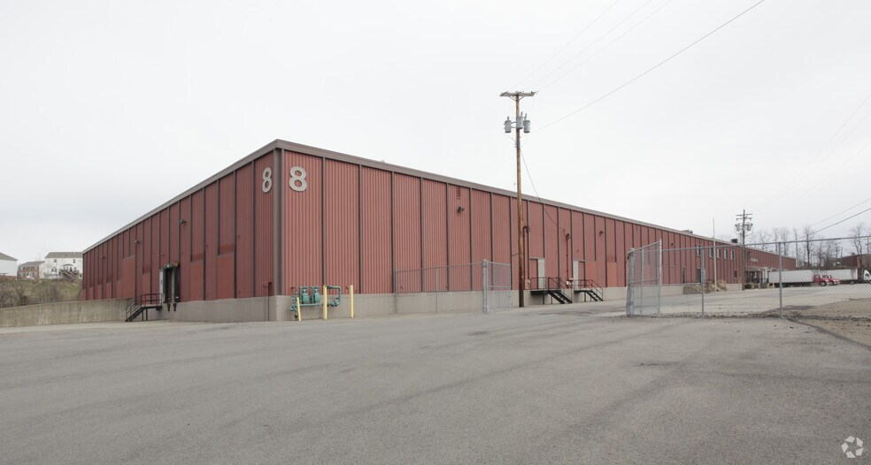 Primary Photo Of 800-825 Vista Park Dr, Pittsburgh Warehouse For Lease
