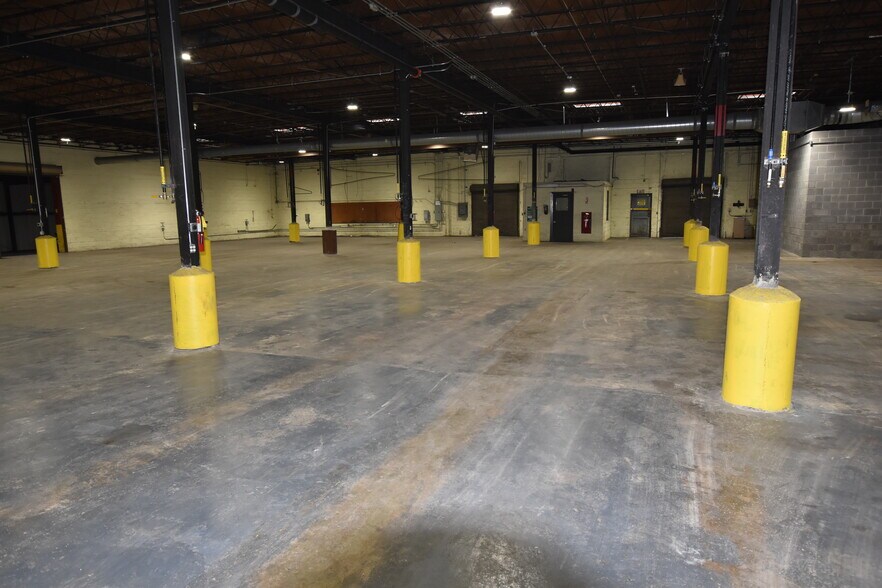 More Photos Of 4301 Rossville Blvd, Chattanooga Service For Lease