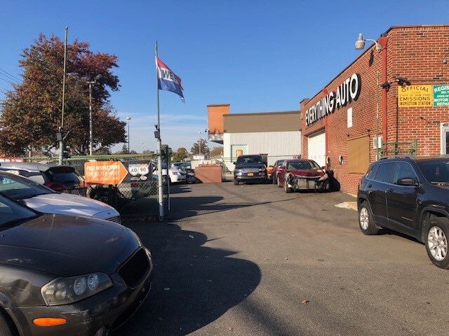 More Photos Of 980 Washington St, Franklin Square Auto Repair For Sale