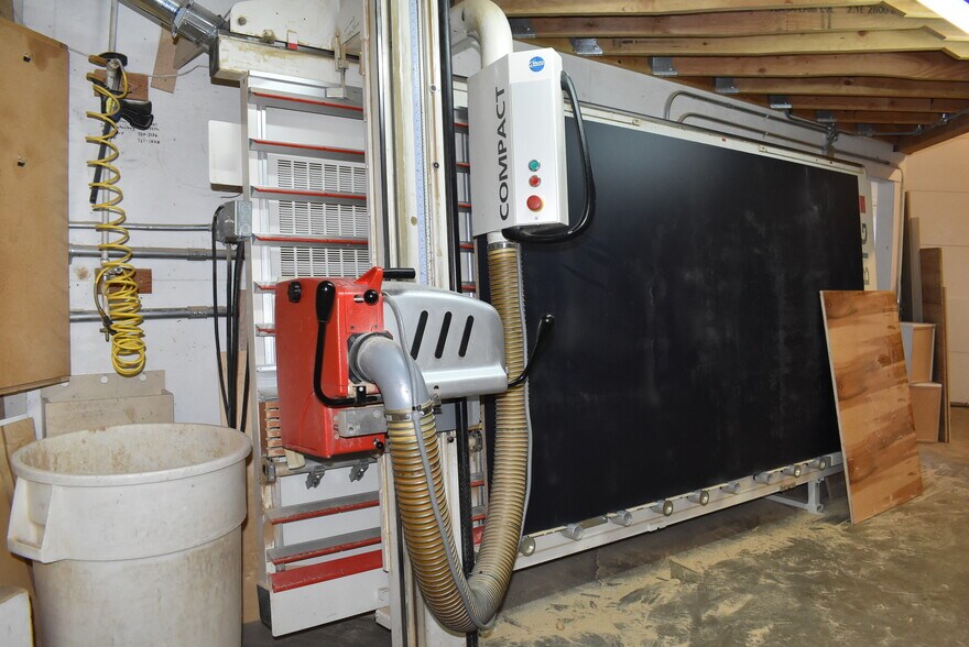 More Photos Of 471 E 10th St, Ketchum Warehouse For Sale