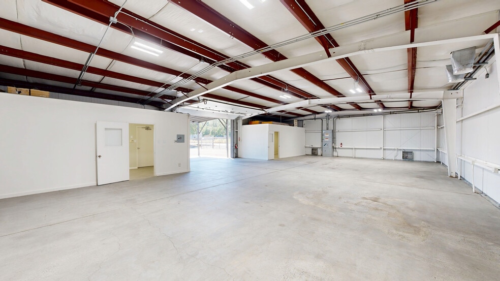 More Photos Of 1500 Grove St, Healdsburg Industrial For Lease