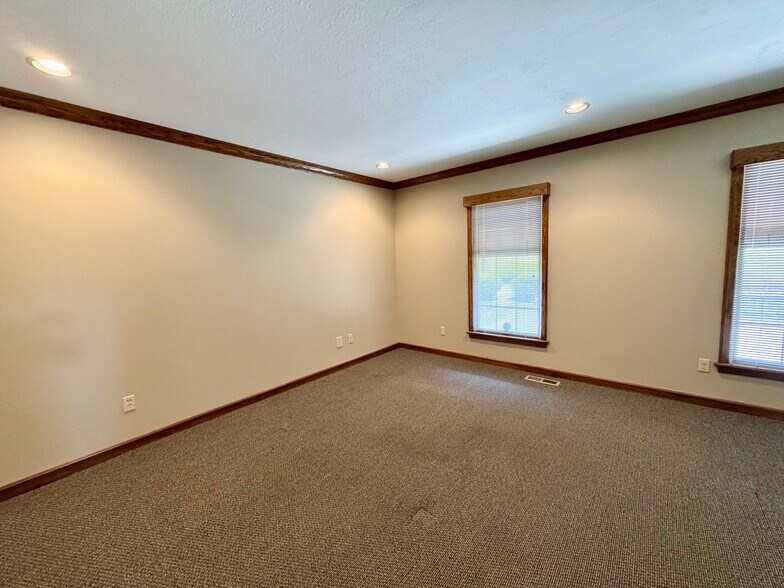 More Photos Of 4051 Whipple Ave NW, North Canton Coworking Space