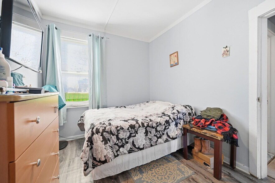 More Photos Of 26 Yonkers Ave, Yonkers Apartments For Sale