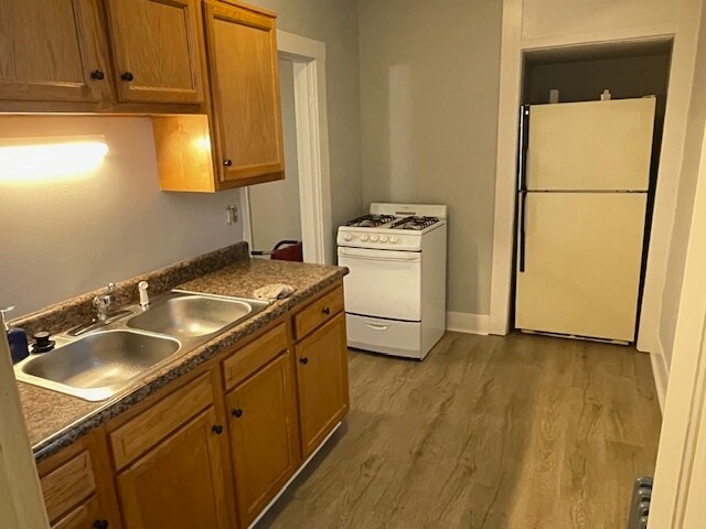 More Photos Of 1225 Vincennes St, New Albany Apartments For Sale