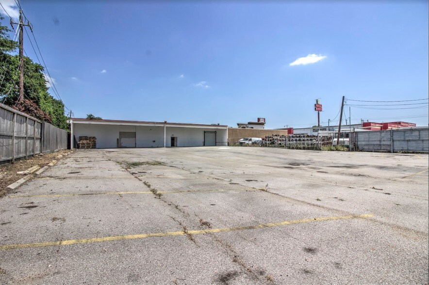 More Photos Of 3504 Hillcroft Ave, Houston Freestanding For Sale