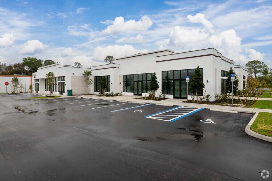 More Photos Of 11222 E Tamiami Trl, Naples Freestanding For Lease
