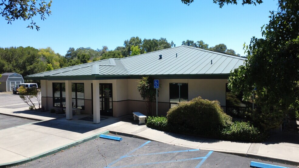 Primary Photo Of 7405 Morro Rd, Atascadero Medical For Lease