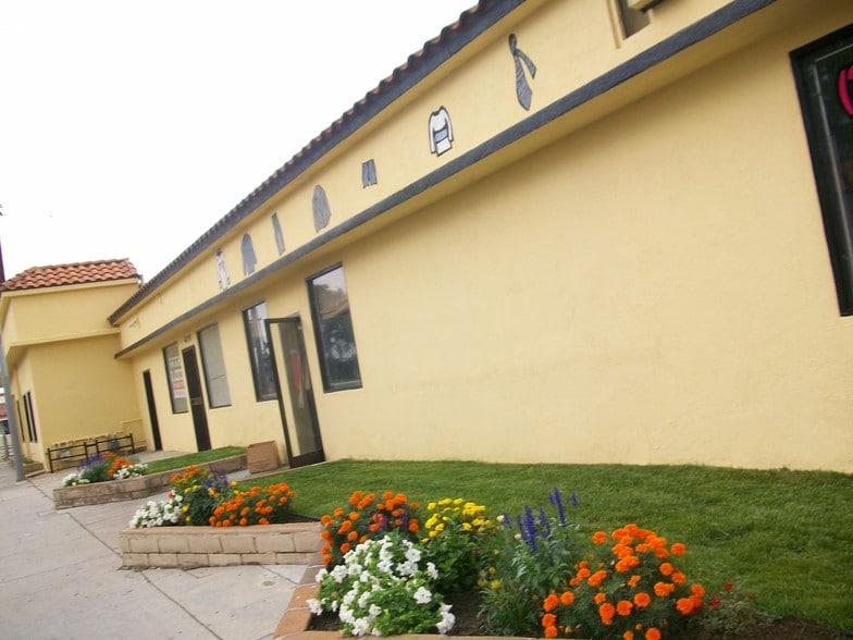 More Photos Of 6106-6112 Rita Ave, Huntington Park Storefront Retail Office For Lease