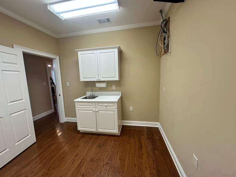 More Photos Of 416 Pirkle Ferry Rd, Cumming Office Residential For Sale