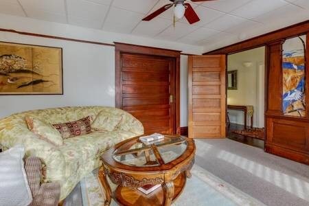 More Photos Of 707 NE 5th St, McMinnville Office For Sale