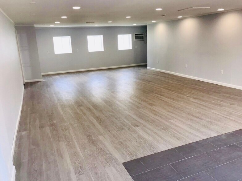 More Photos Of 1935 Washington St, Stoughton Health Club For Lease