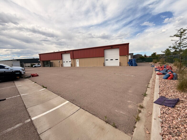 More Photos Of 1415 Selix Grv, Colorado Springs Warehouse For Sale
